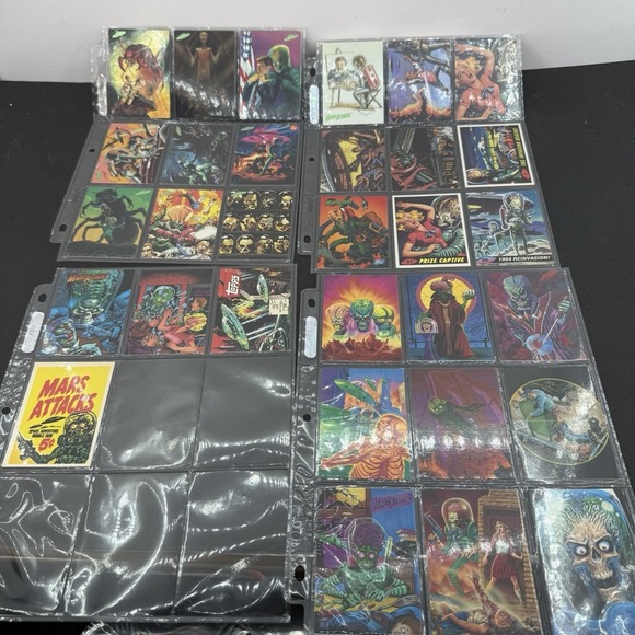 Rare 90s & 2012 Heritage TOPPS MARS ATTACKS! Binder Set Mint Cards & Wrappers - Picture 15 of 16